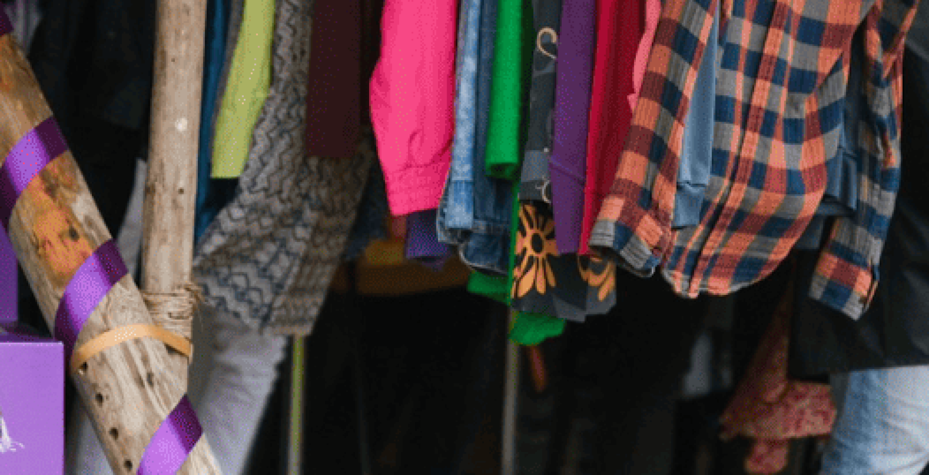 Borne de collecte textile